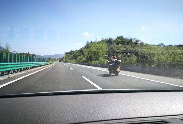 车速120跑高速,探头的真实测速是多少?车友:幸亏知道的早